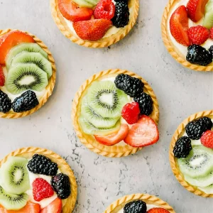 partzessen ideen und reyepte mini tartellets mit fruechten und ceme marthascountrybakery