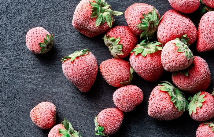 rezept erdbeertiramisu ohne ei erdbeer tiramisu einfach mit gefrorenen erdbeeren