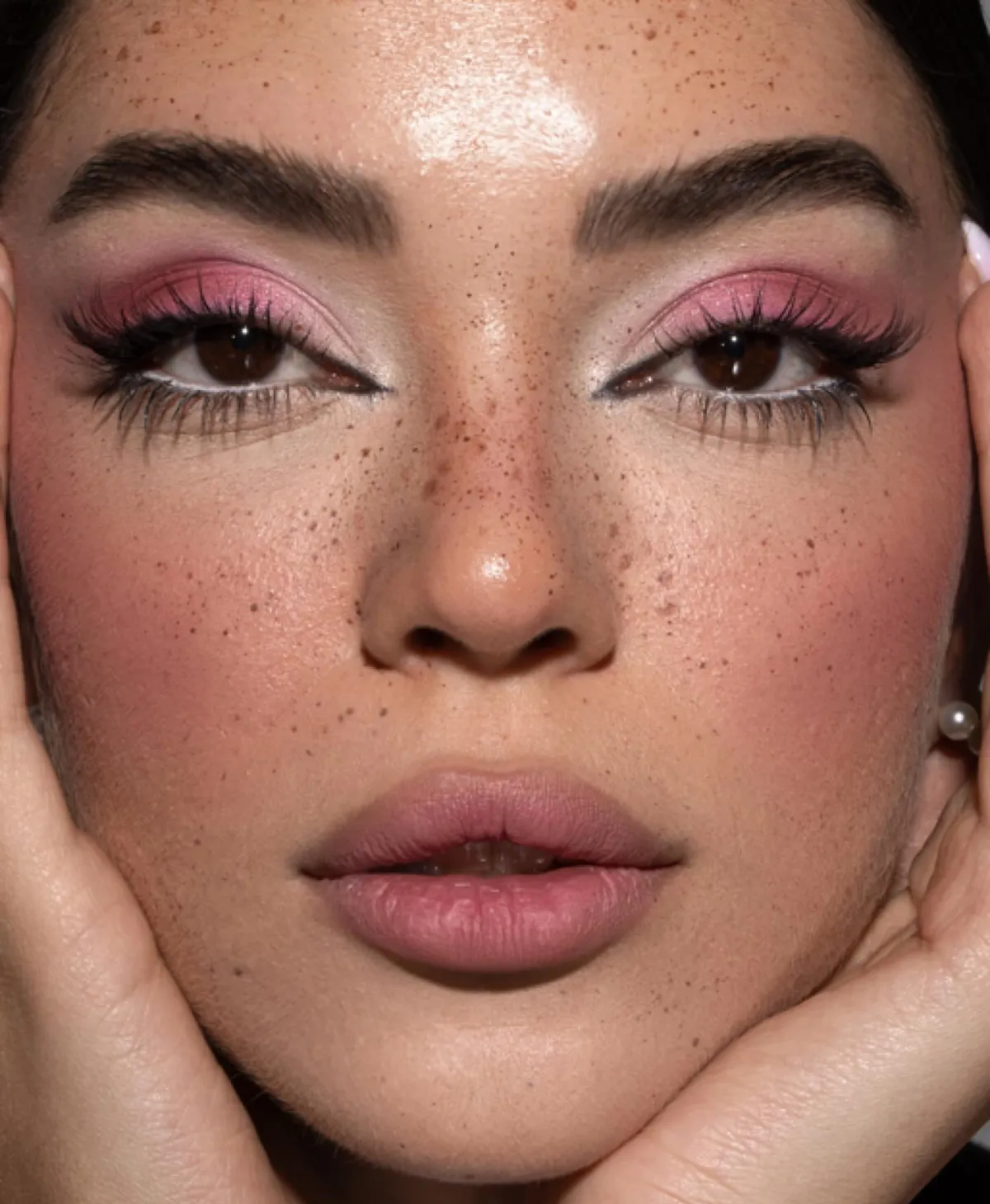 abend make up rosa lidschatten eyeliner mascara