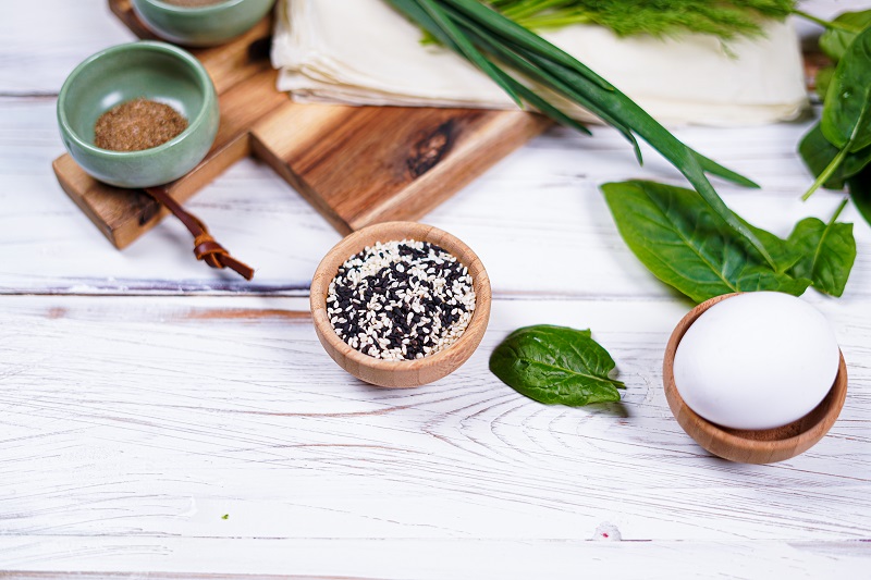 pita mit spinat sesame mischung gewuerze