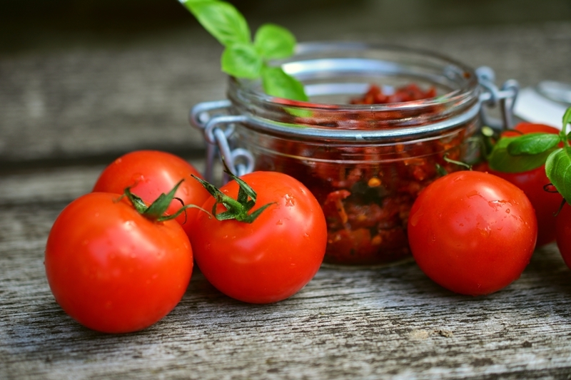 tomaten duenger selber machen ausnatuerlichen mitteln tomatenduenger aus hausmitteln
