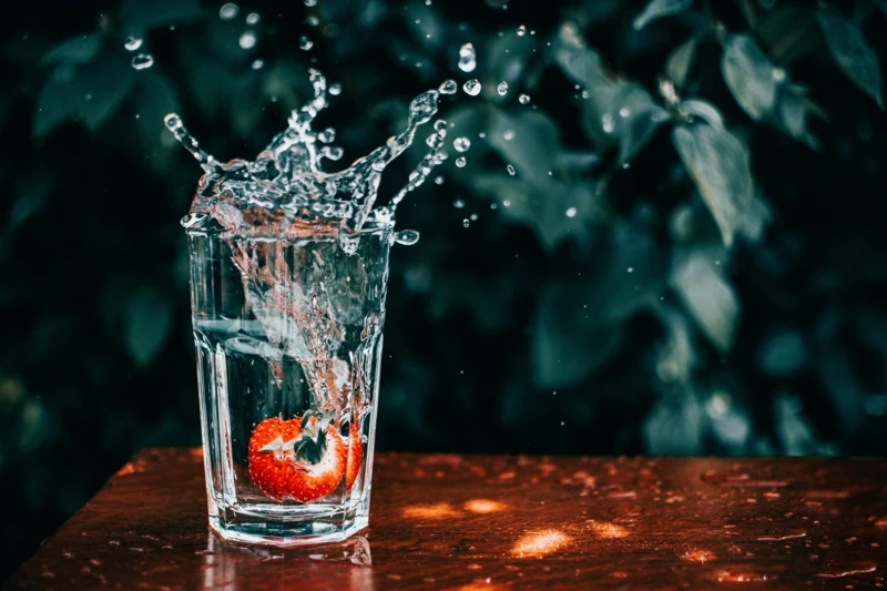 0 gesundheit zu viel wasser trinken symptome und infos