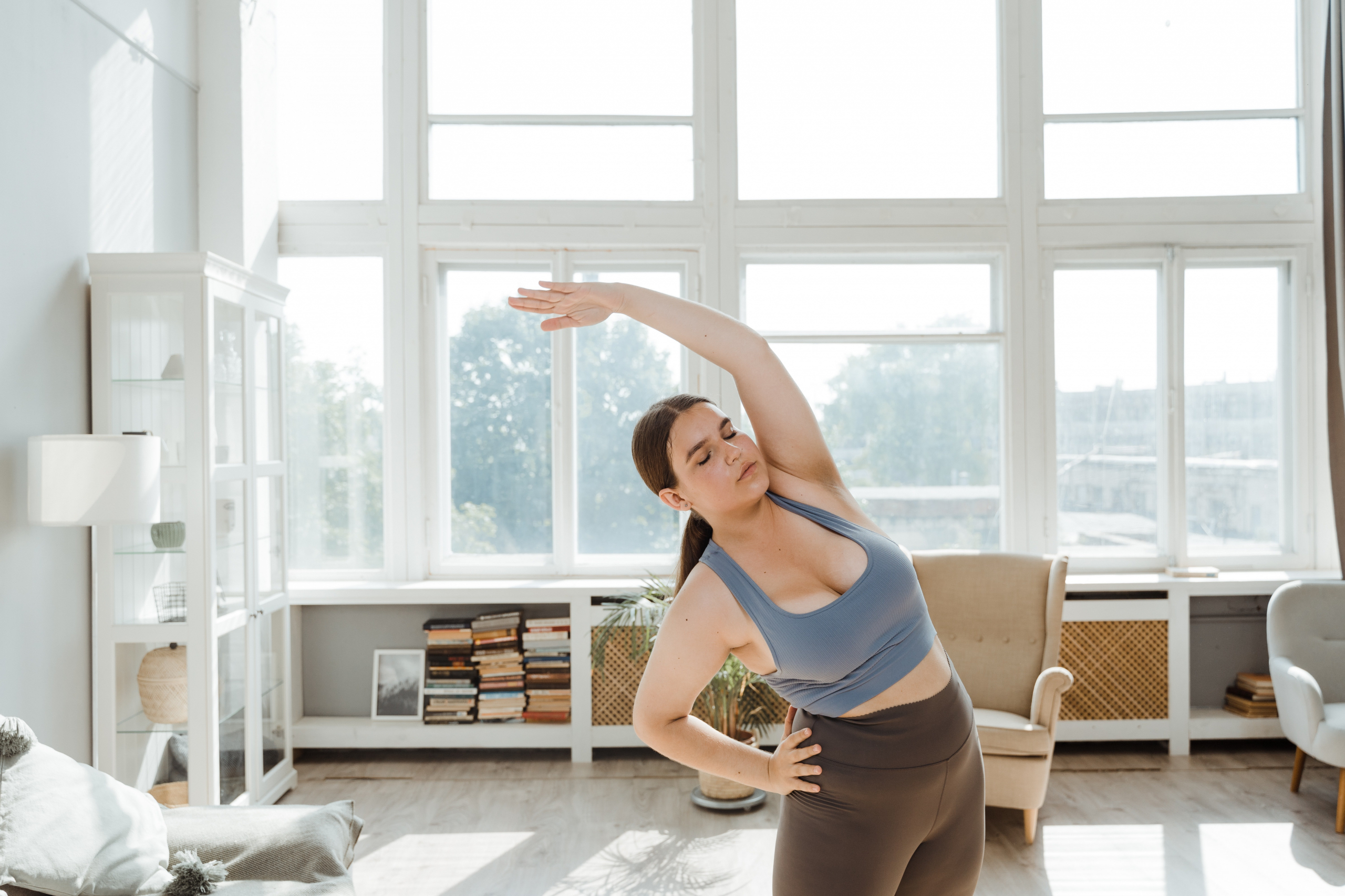 2 wochen lang kaffee stoppen das passiert mit dem koerrper eine frau macht uebungen