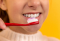 Zahnbleaching: Mythen über die Zahnaufhellung