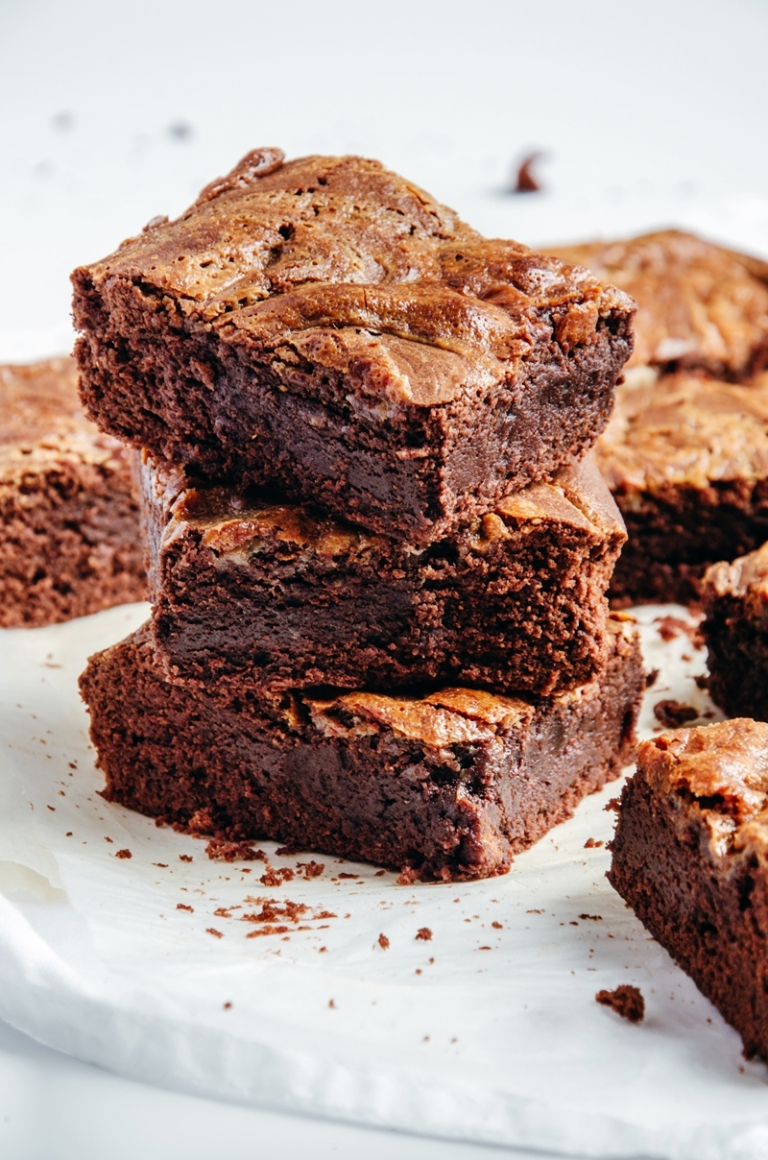 Wie macht man Brownies ohne Schokolade? Die 5 besten Rezepte!