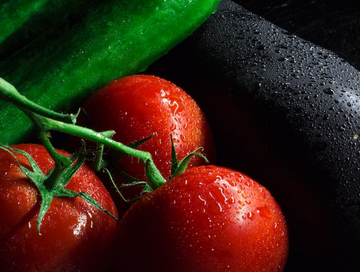 gurken und tomaten zusammenpflanzen welchen abstand zwischen