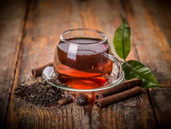 schwarzer tee als kaffeeersatz gesund und lecker