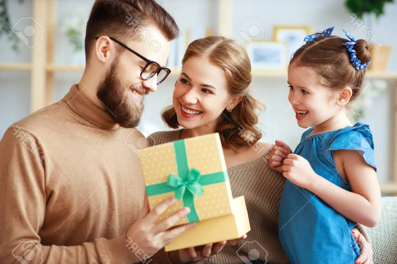 vatertag geschenk selber machen eine familie die geschenke miteinander verwechseln