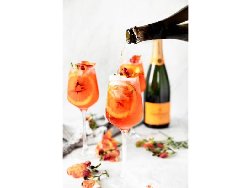 aperol spritz mischung und mixen