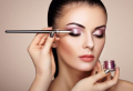 Richtig schminken: 10 Tricks, mit denen Sie Ihr Aussehen umwandeln werden