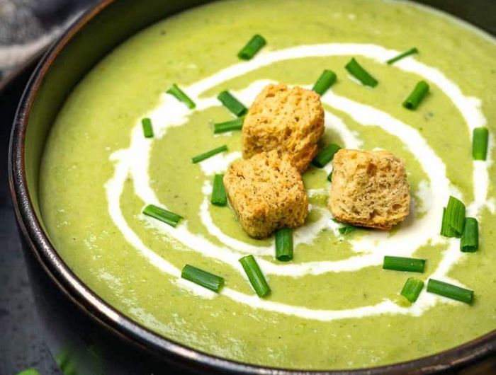 rezepte mit grünem spargel asparagussuppe mit lauch und sahne