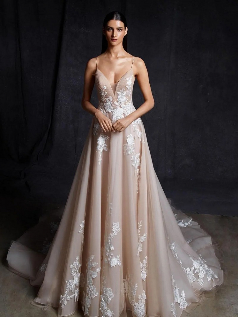 Brautkleider für kleine Frauen Diese Tipps geben Designers, wenn Sie DAS Kleid suchen