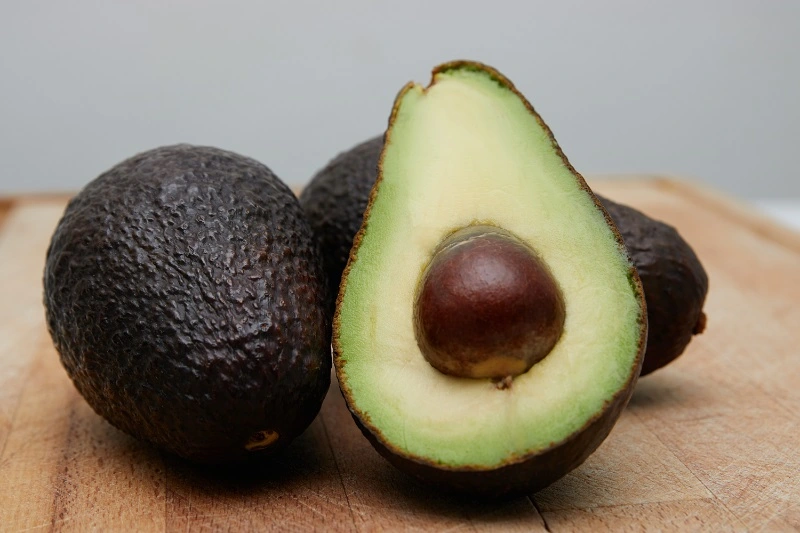 ballaststoffreiche lebensmittel gegen verstopfung avocado