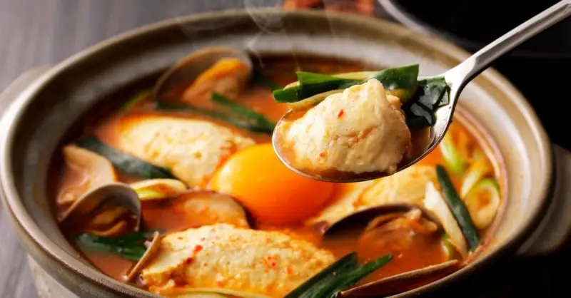 koreanische kueche rezepte warum sind koreaner so schoen schuessel mit koreanischer suppe
