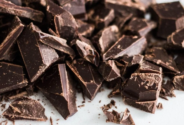 sehr ballaststoffreiche lebensmittel dunkle schokolade