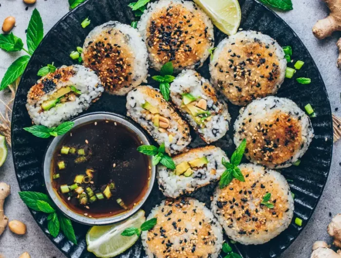 vegan snacks fingerfood schnell reis roellchen vegan sushi mit sosse