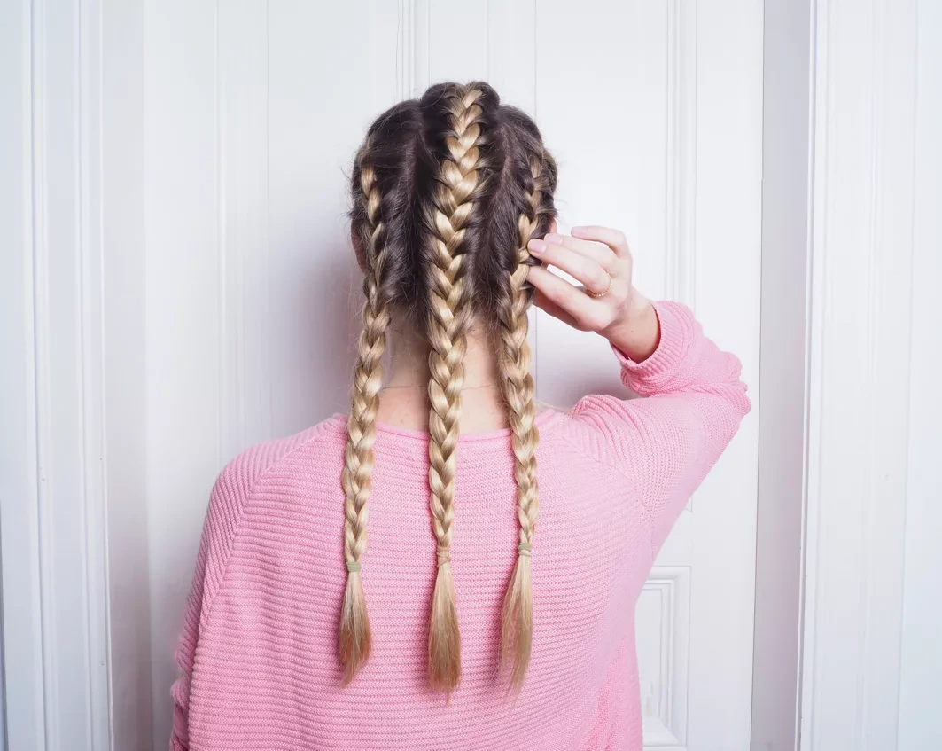 zoepfe sommer 2022 stricken trends welche frisur im sommer 2022 trilpe braids frisur