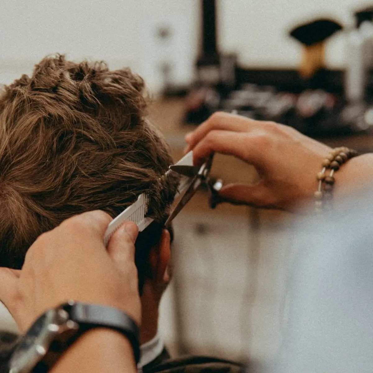 junge maenner haarstyling