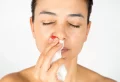 Was kann Nasenbluten verursachen?