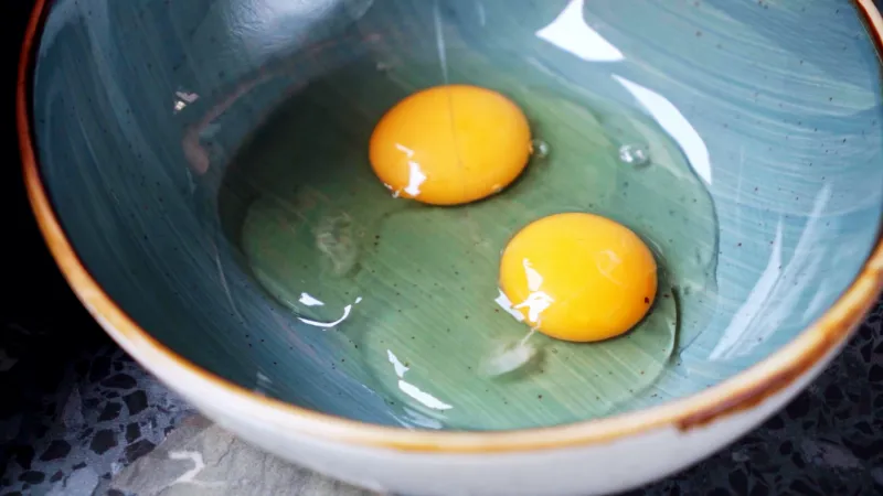 rezept semmelknödel bayrisch eier in schuessel