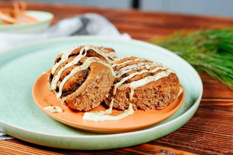 saftige zimtschnecken mit zuckerguss