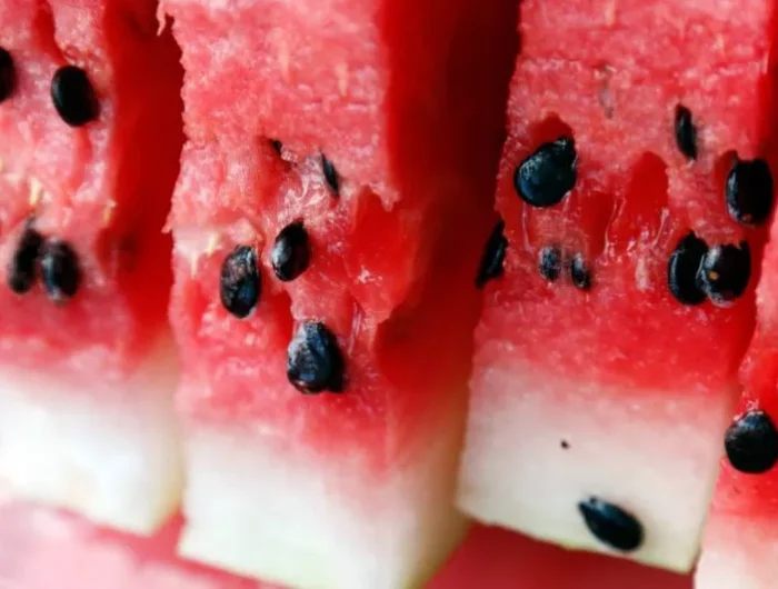sommer frucht kann man wassermelonenkerne essen infos tipps