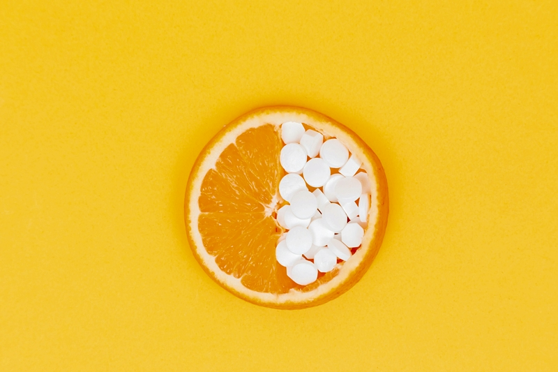 gefaerbte haare aufhellen mit vitamin c orangenschale