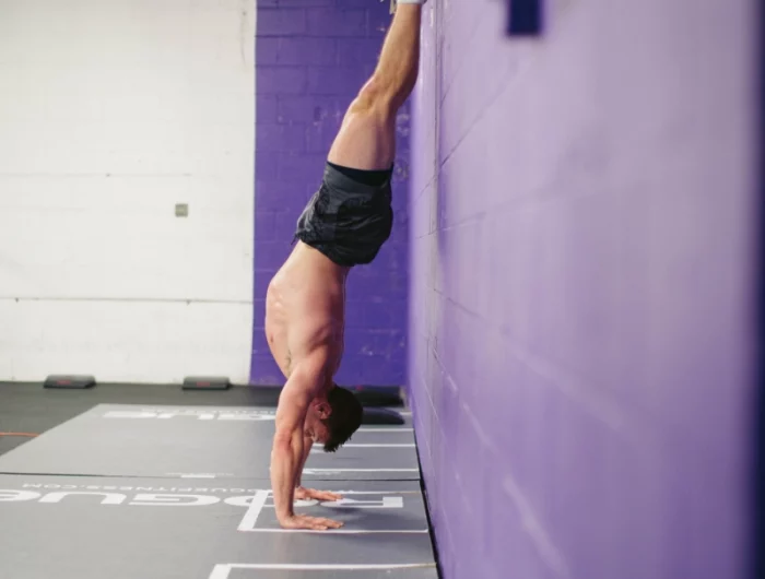 gymnastik trainieren im studio