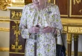 Königin Elizabeth II Kleidung: Welche Bedeutung hatten die unterschiedlichen Farben und Kleidungsstücke?