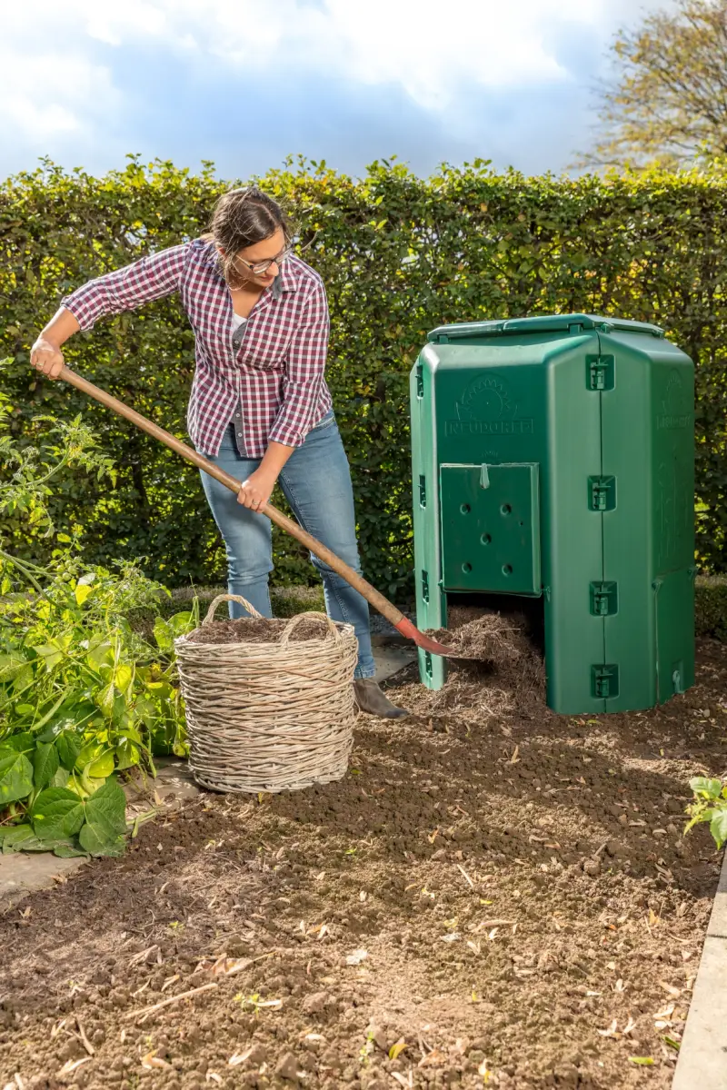 wie verrottet kompost am schnellsten gruener thermokomposter fuellen