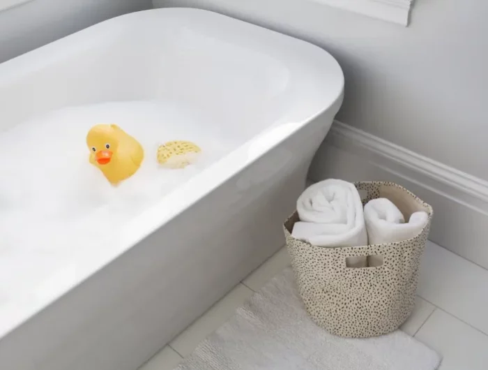 badewanne sauber machen mit rasierschaum originelle reinigunstipps haushalt