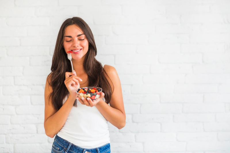 die besten lebensmittel fuer das gehirn beeren gesuendheitliche vorteile