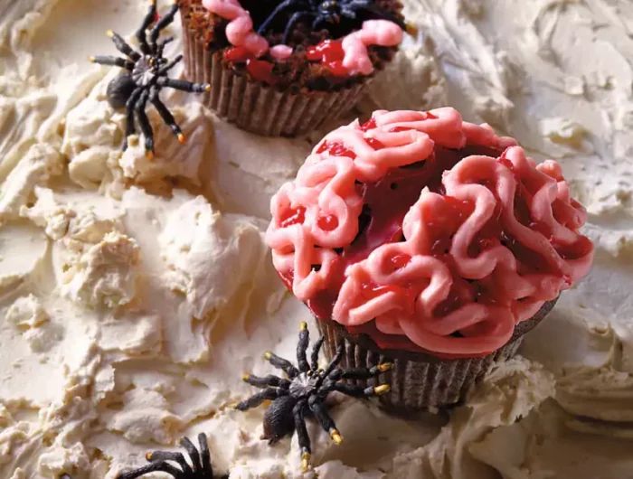halloween kuchen rezepte für kinder schnelle halloween rezept schoko muffins mit gehirn glasur