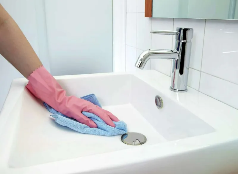 haushalt tricks badezimmer reinigen mit rasierschaum tipps