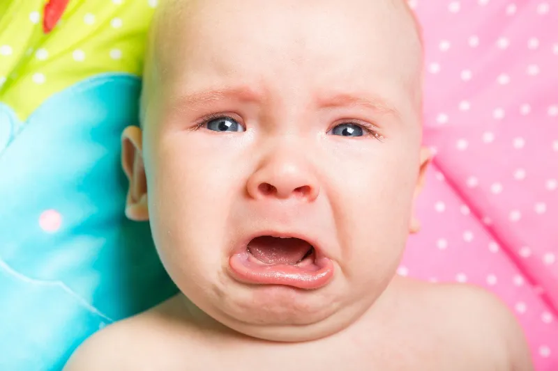 kann man weinendes baby mit geraeusch beruhigen weißes rauschen