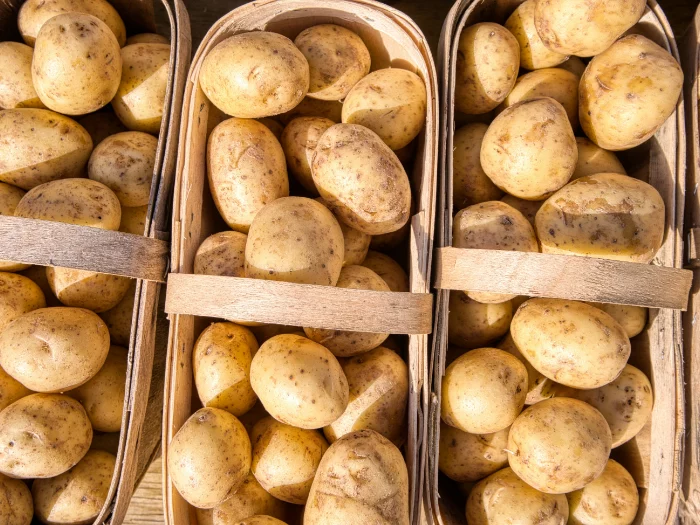 kitchen hacks deutsch wie kann man geschaelte kartoffeln vor braeunen schuetzen