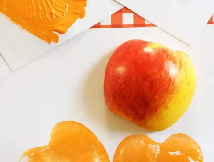 kreatives basteln mit kindern im herbst äpfel stempel selber machen