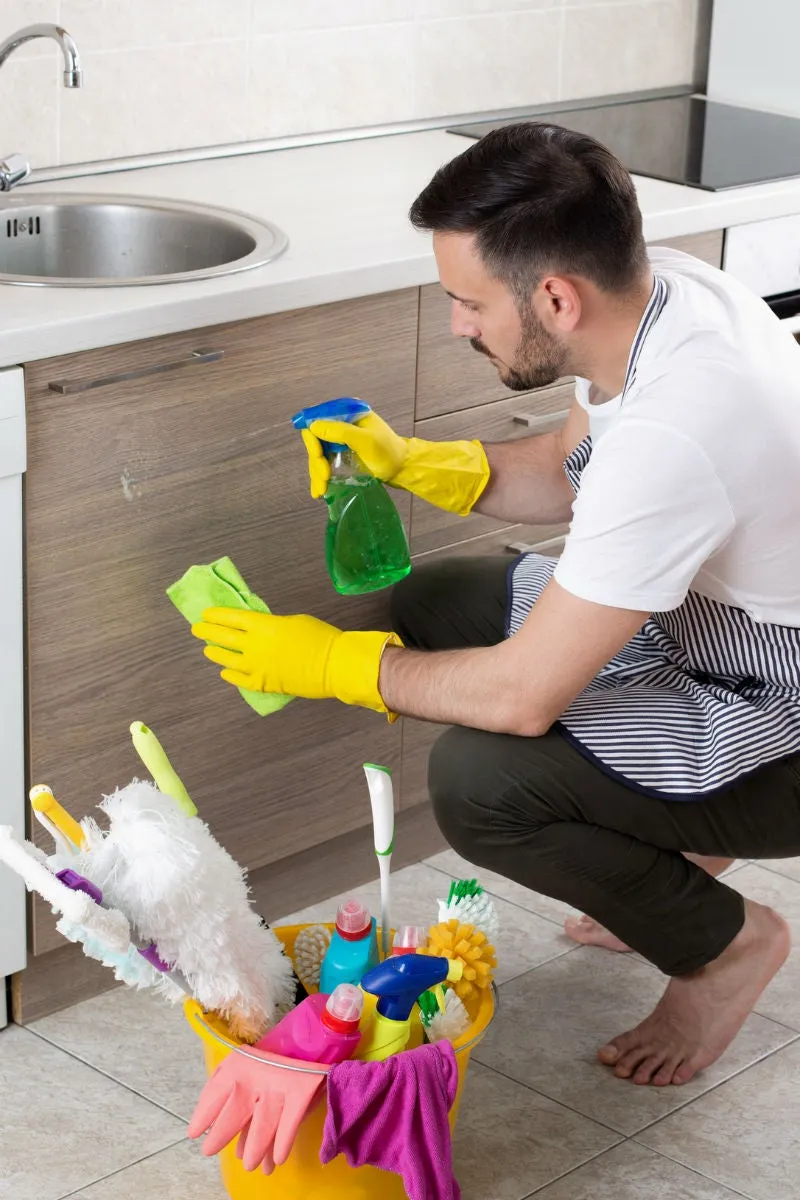 küchenschubladen reinigen welches reinigungsmittel und utensilien