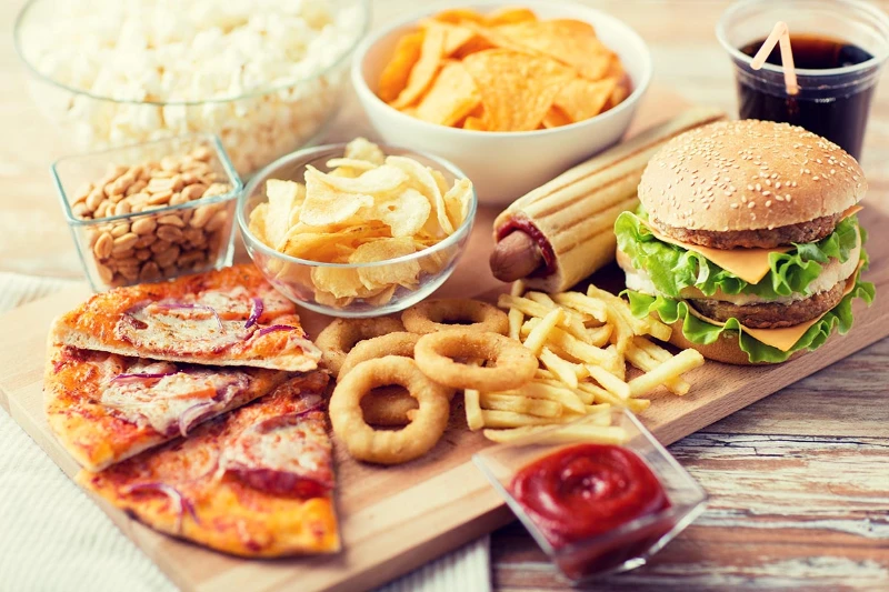 tipps gegen blaehungen junk food vermeiden