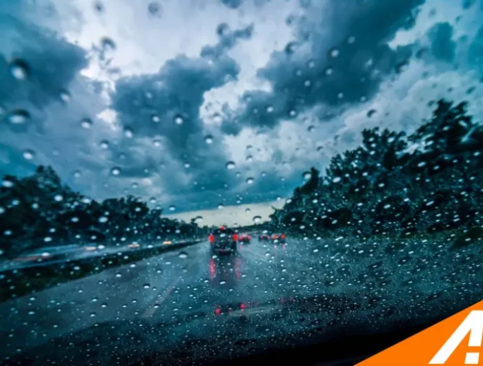 auto fahren bei starkem regen was tun und nicht tun