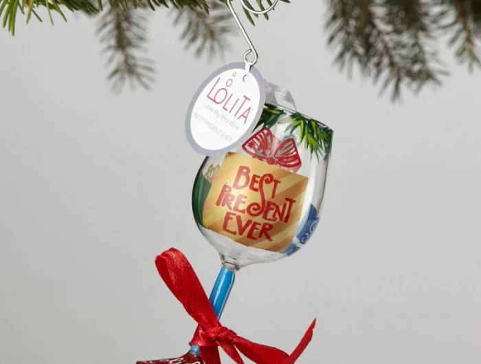 deko ideen mit weinglaesern zu weihanchten weihnachtsschmuck christbaumschmuck aus glas