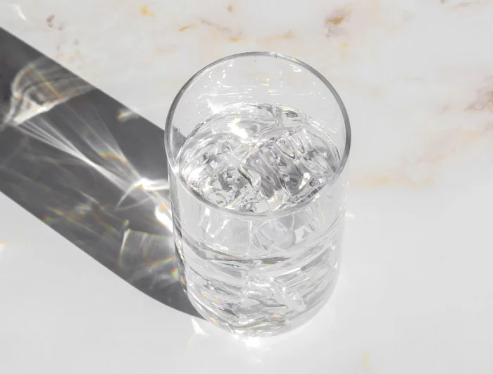 glaeser reinigen von kalk wasserflecken entfernen mit zitrone
