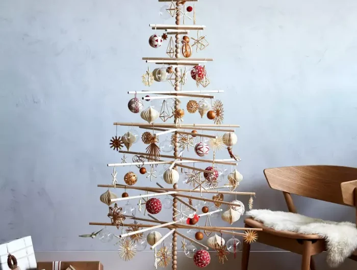 trend design weihnachtsdeko 2022 tannenbaum aus holz in scandi stil weihnachtsdeko