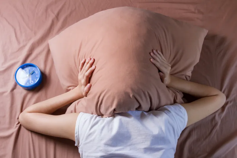 was kann man gegen schlafstorungen machen tipps gesundheit