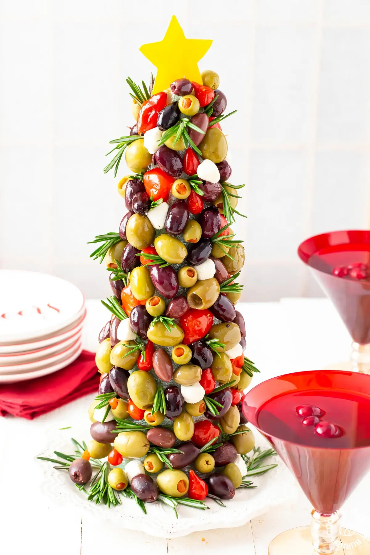 einfache vorspeisen zu weihnachten vorspeise fuer weihnachten tannenbaum mit oliven cherry tomaten kaese