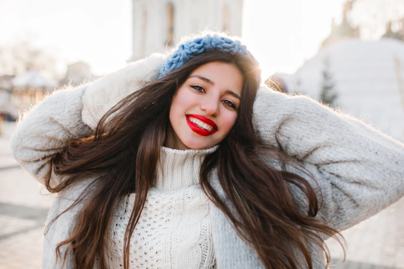 gesund bleiben im winter frische luft frau gesunder lebensstil