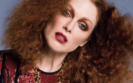 juliane moore 1980 frisur lockige haar