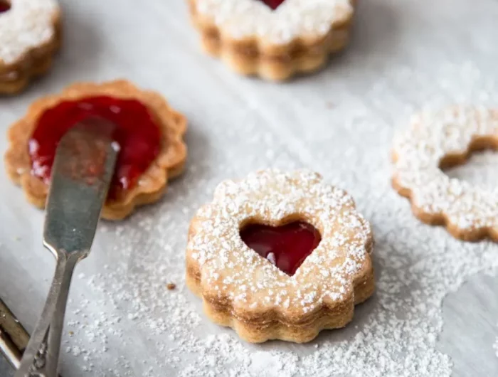 linzer kekse mit marmelade einfache plaetzchen weihnachten