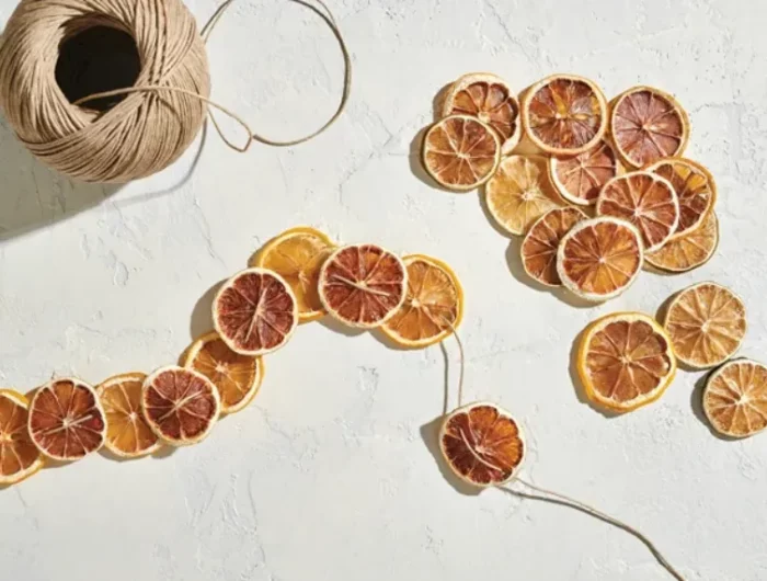 weihnachtsdekoration ideen weihnachtsgirlande aus getrockneten orangenscheiben