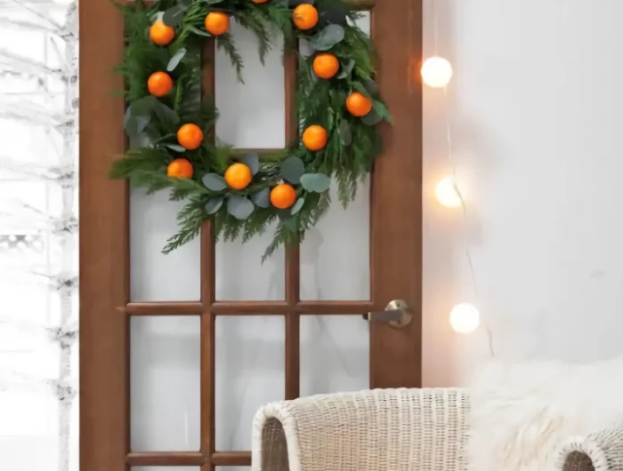 weihnachtskranz selber machen mit natürlichen materialien manderinen
